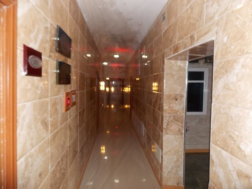杜布里纳套房酒店 Festac Town 外观 照片